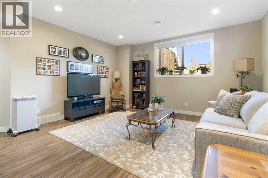 Single Family House for Sale in  Silverado Crest Bay SW Silverado Calgary 