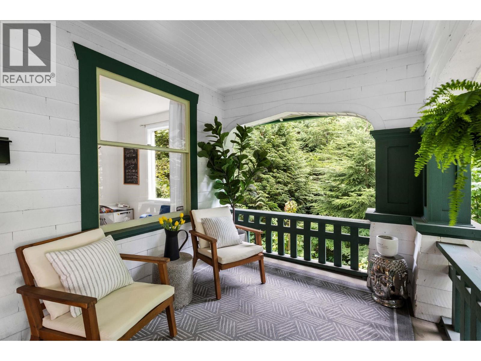 1 650 W KEITH ROAD, North Vancouver