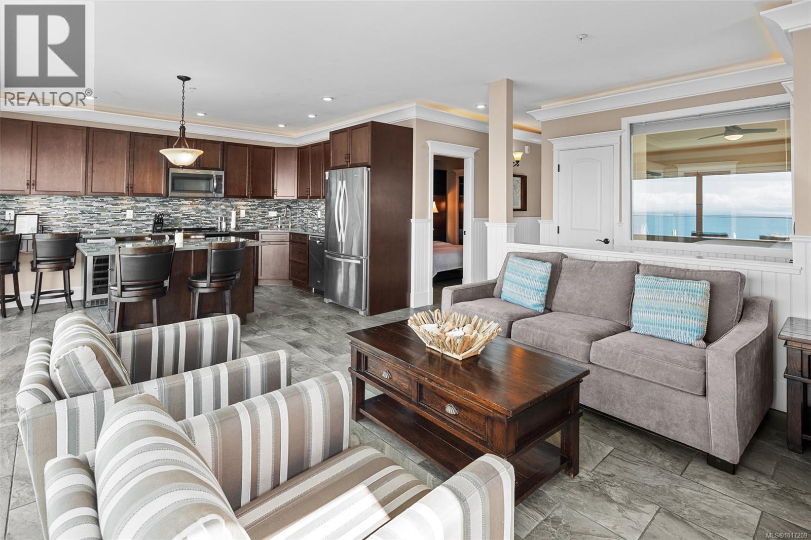 43A 1000 SookePoint Place, Sooke