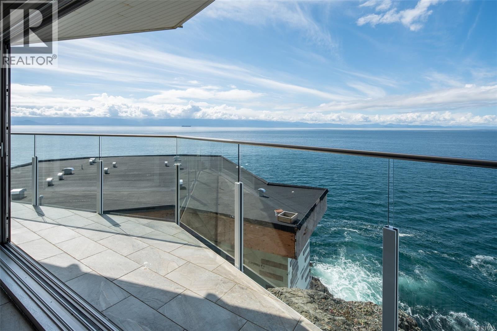 43A 1000 SookePoint Place, Sooke