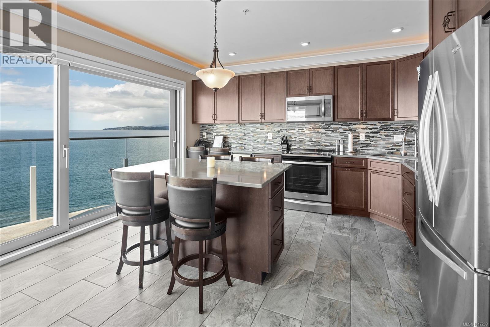 43A 1000 SookePoint Place, Sooke