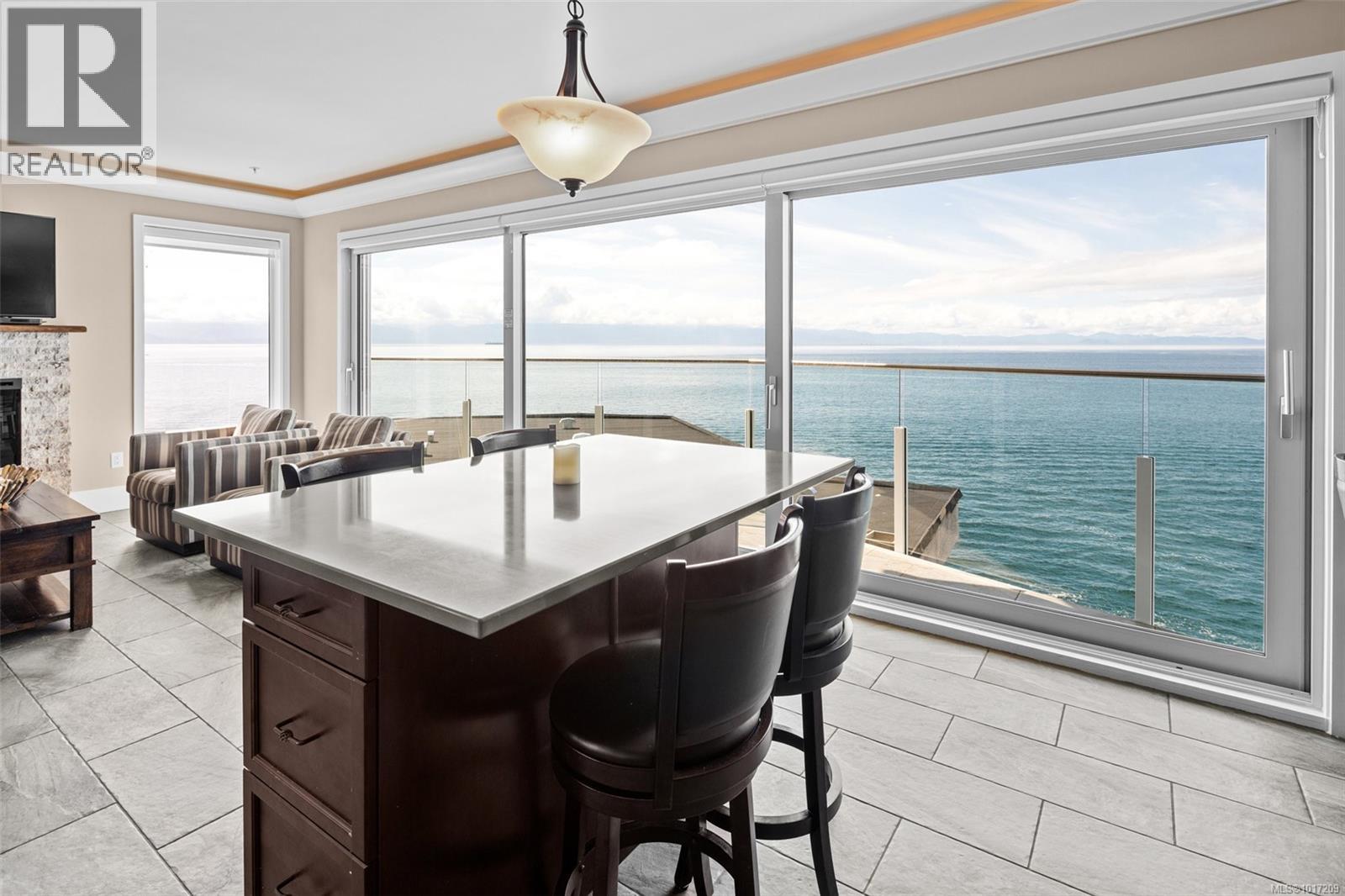 43A 1000 SookePoint Place, Sooke