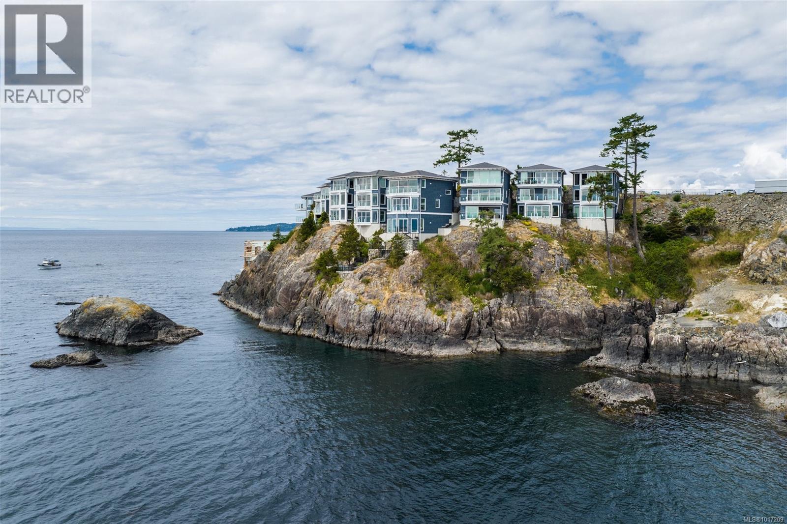 43A 1000 SookePoint Place, Sooke