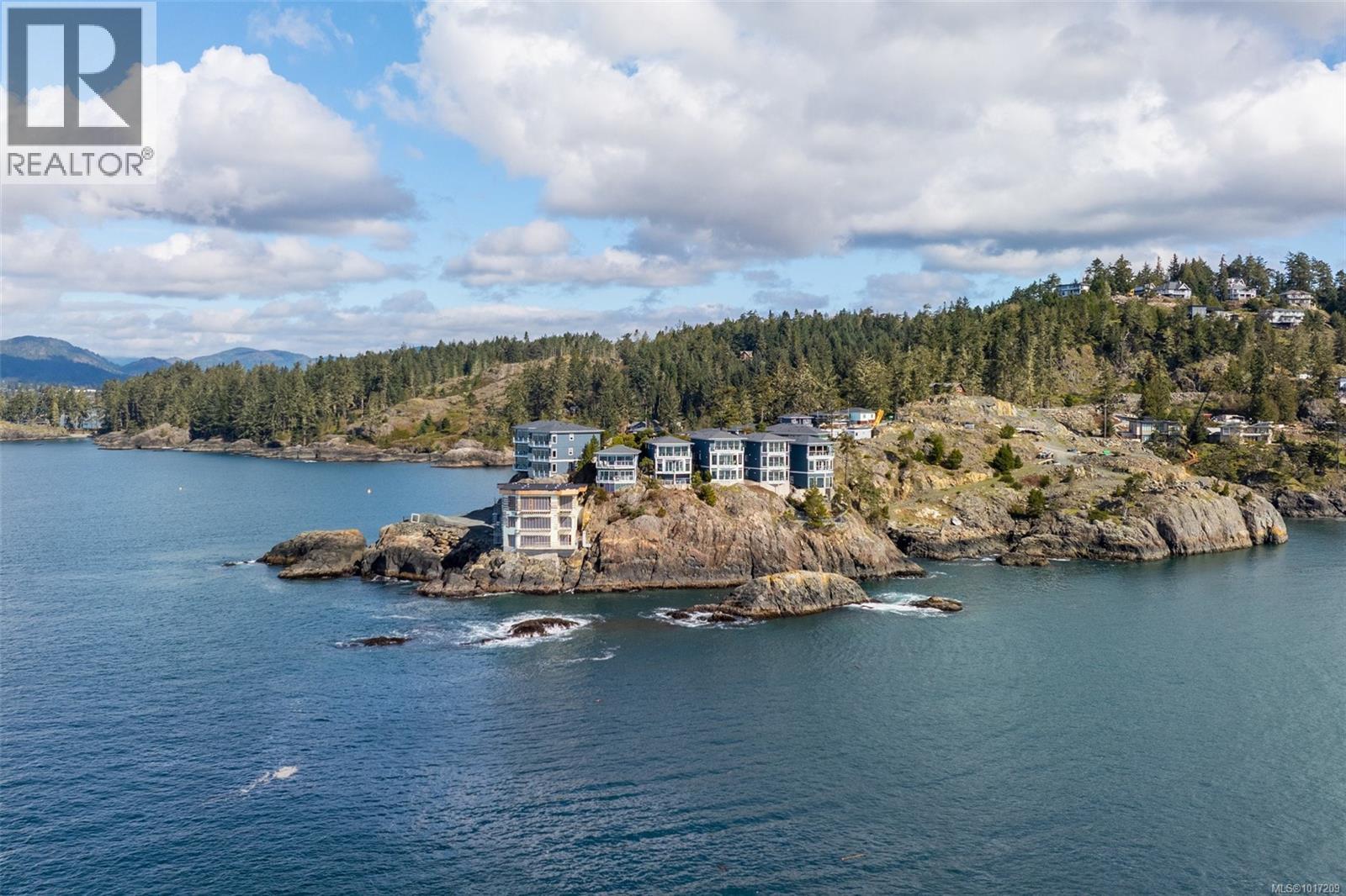 43A 1000 SookePoint Place, Sooke