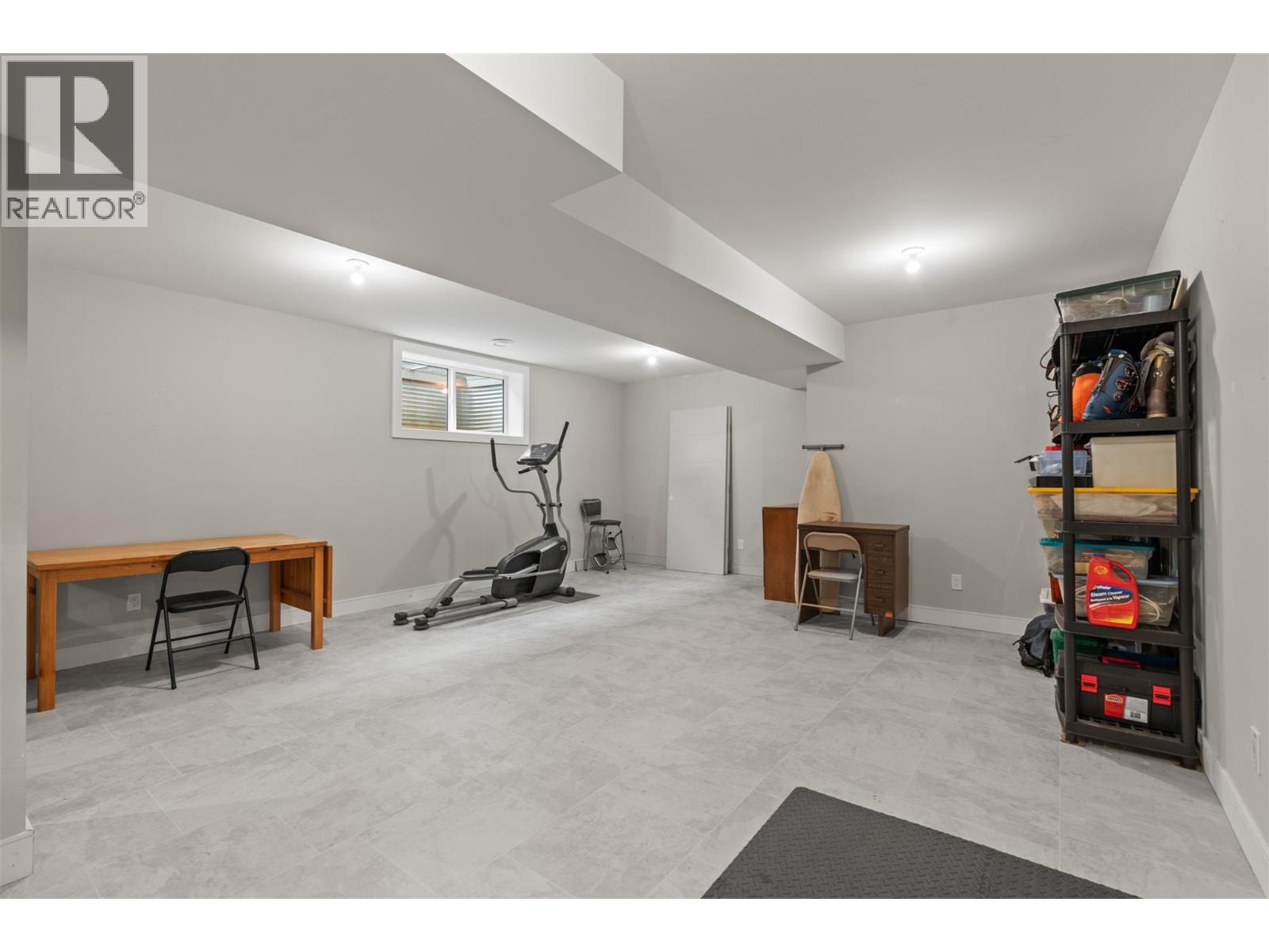 2444 York Avenue Unit# 10, Armstrong