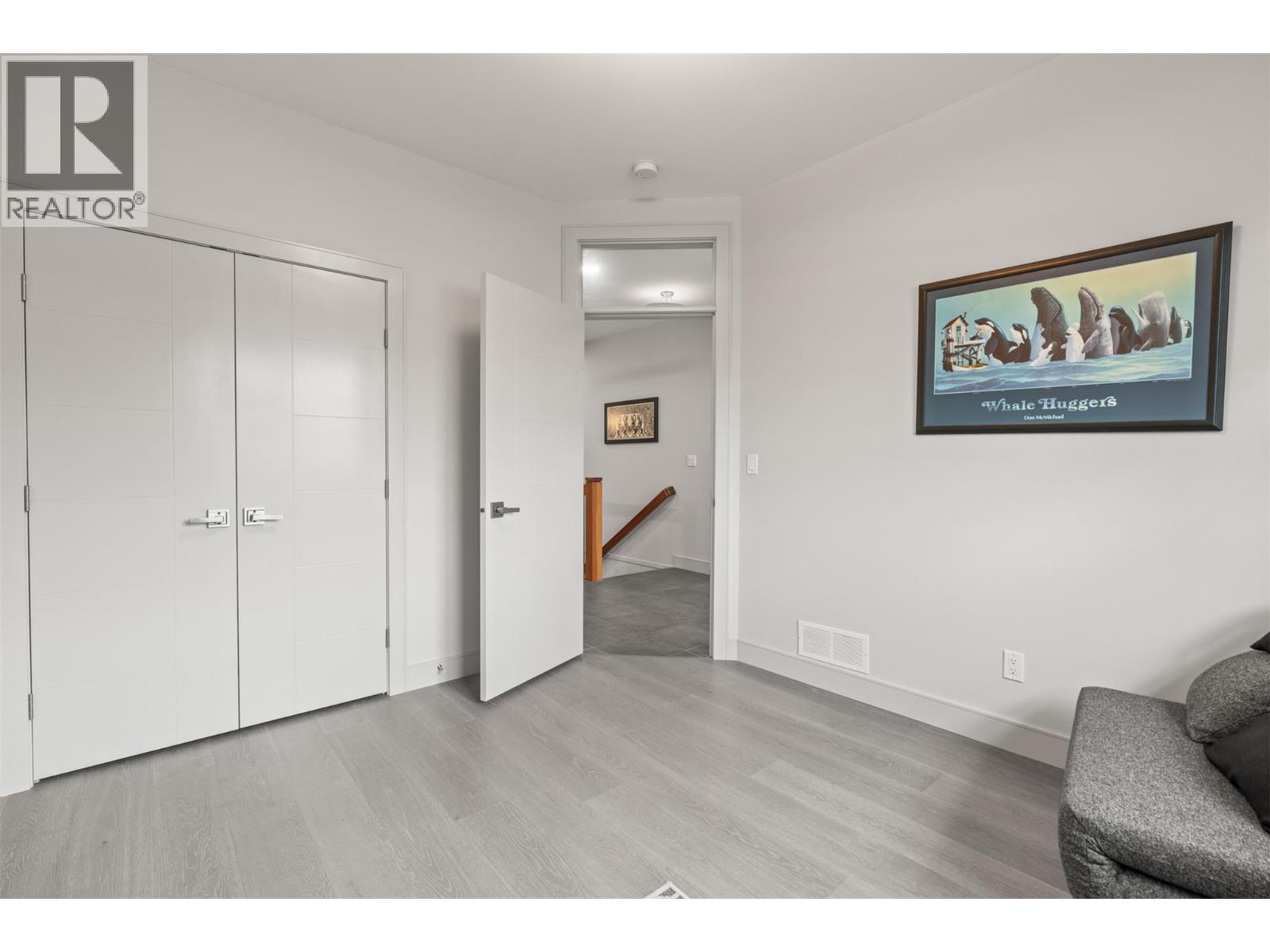 2444 York Avenue Unit# 10, Armstrong