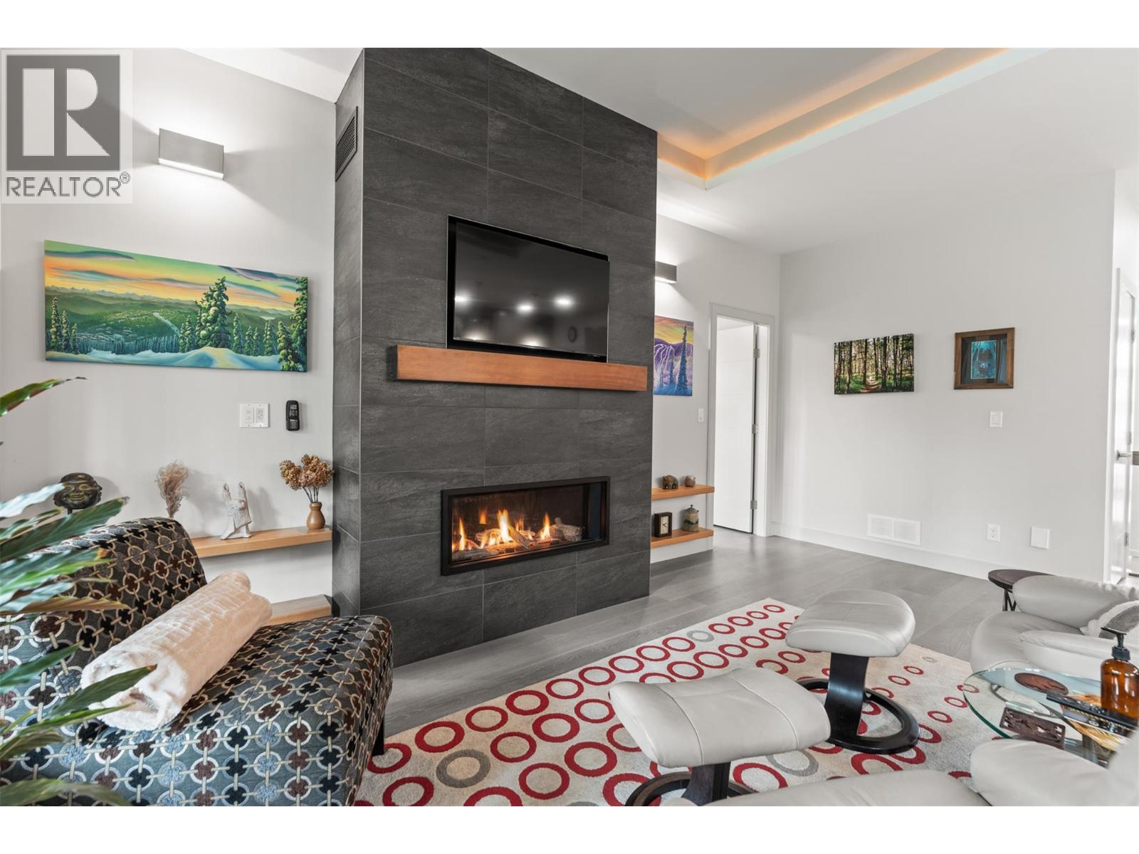 2444 York Avenue Unit# 10, Armstrong