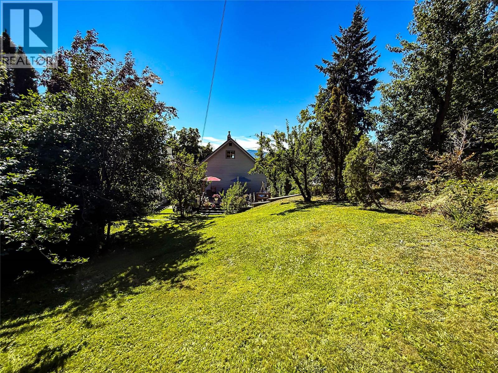 2246 Kootenay Avenue, Rossland