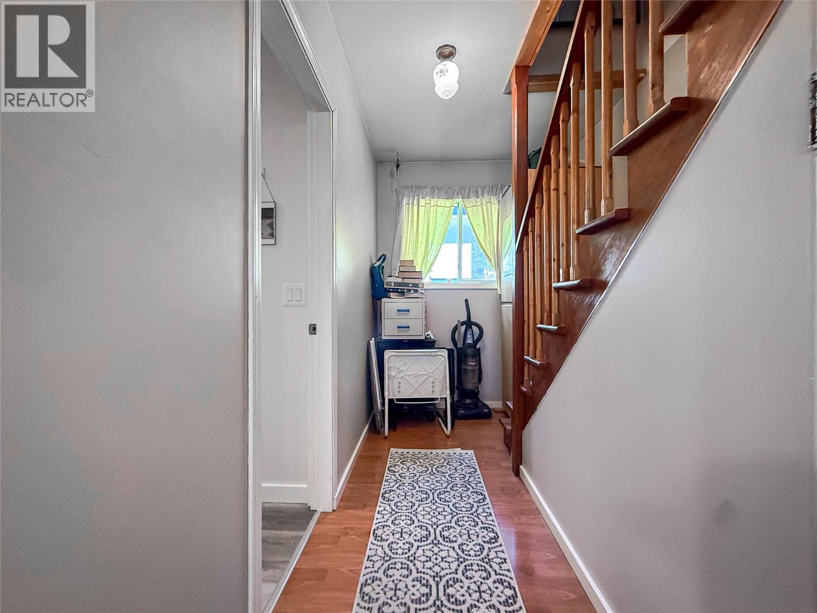 2246 Kootenay Avenue, Rossland