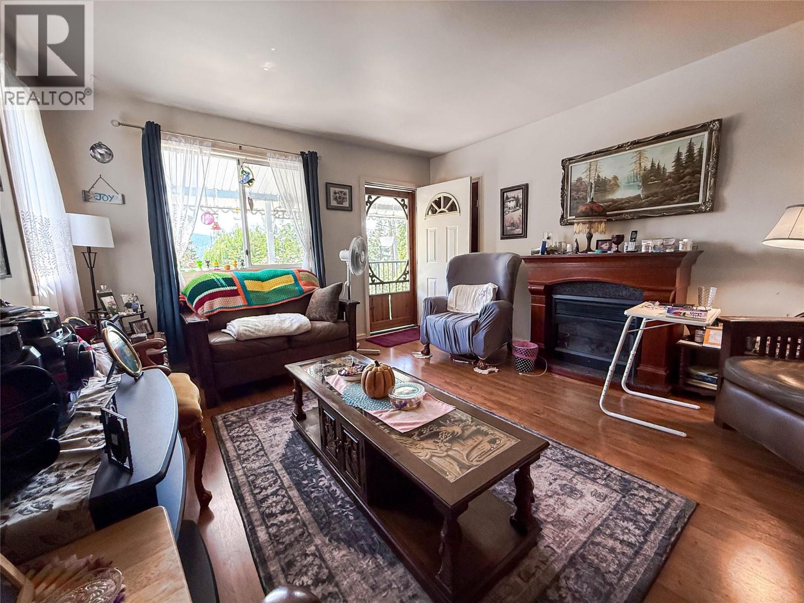 2246 Kootenay Avenue, Rossland