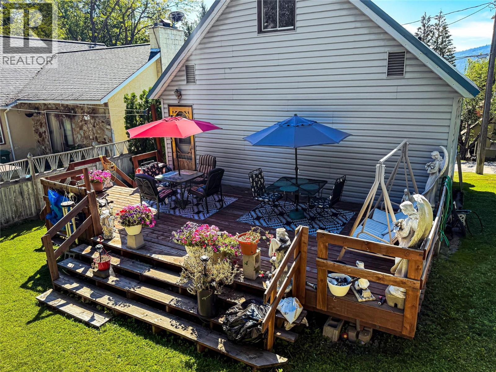 2246 Kootenay Avenue, Rossland