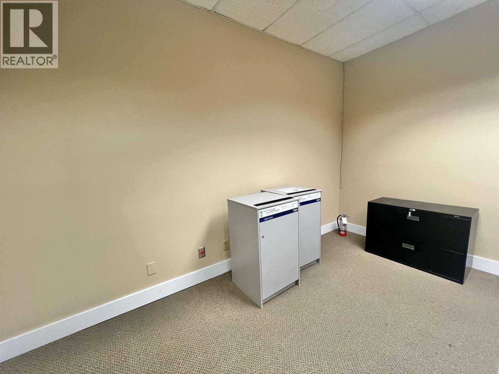 521 W 2 AVENUE
