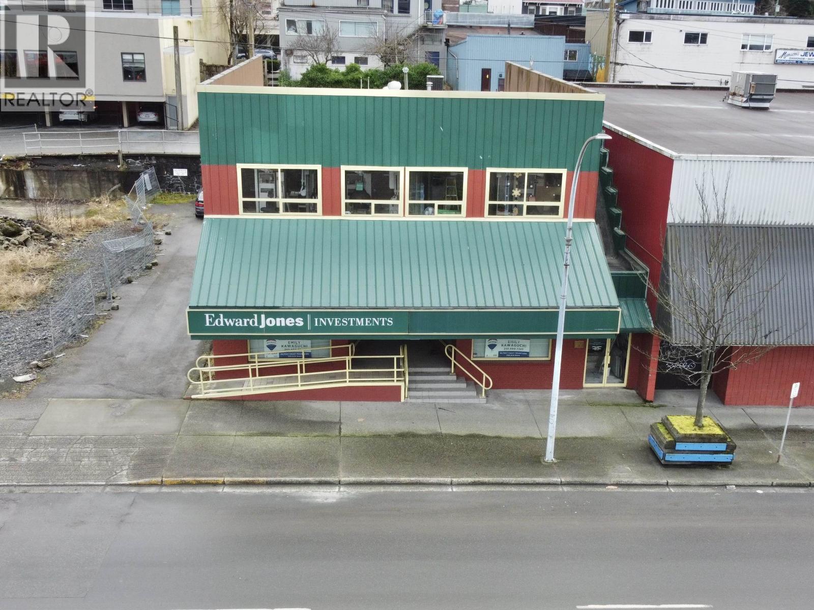 521 W 2 AVENUE
