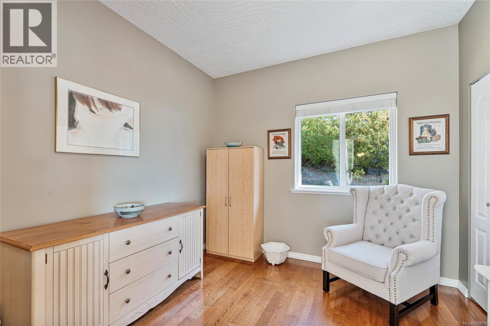  3556 Sun Hill, Langford
