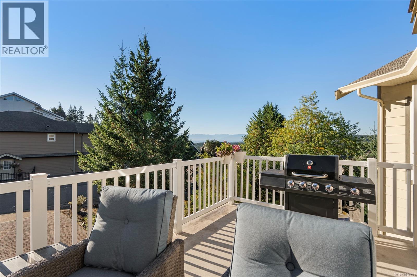  3556 Sun Hill, Langford
