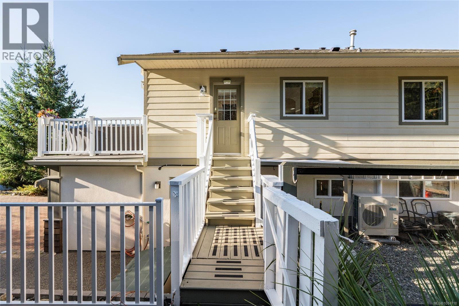  3556 Sun Hill, Langford