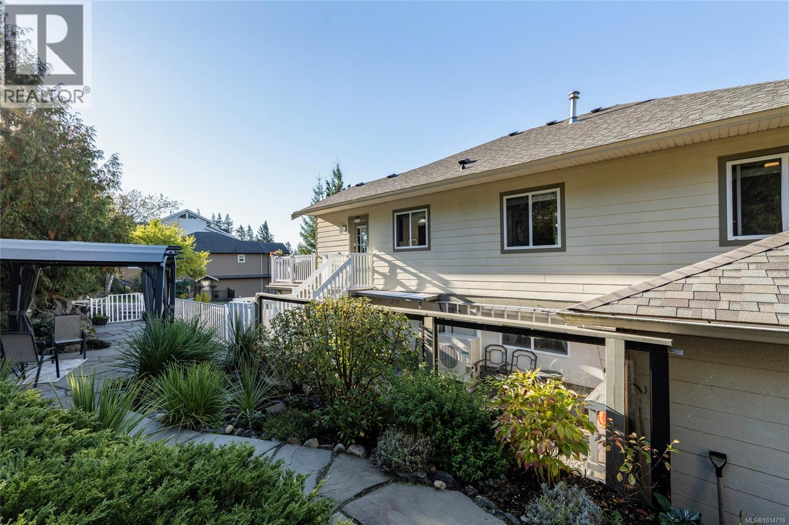  3556 Sun Hill, Langford