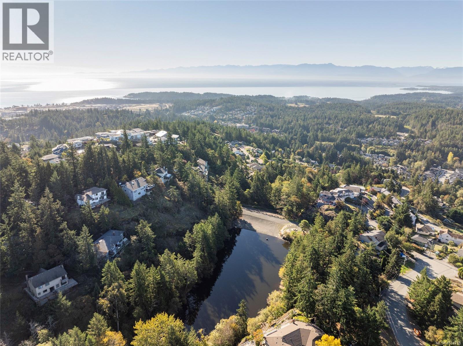  3556 Sun Hill, Langford