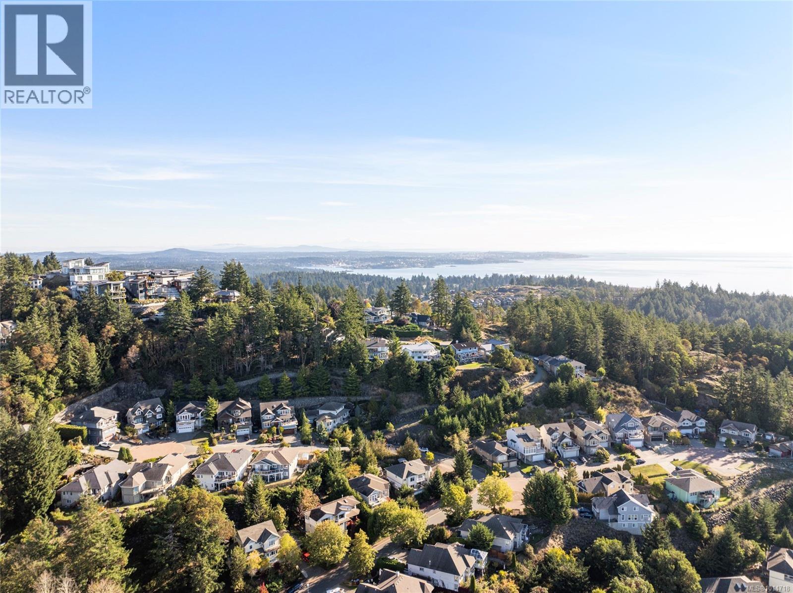  3556 Sun Hill, Langford