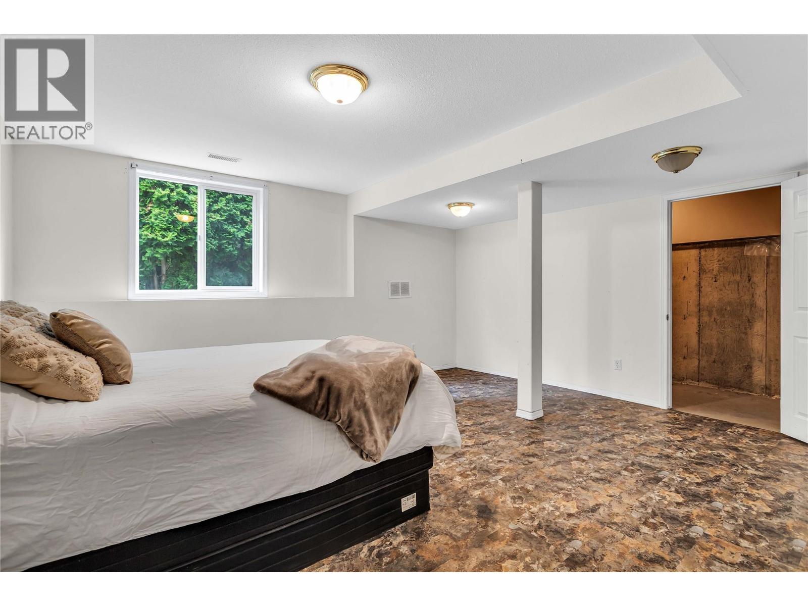  2241 Majoros Road, West Kelowna