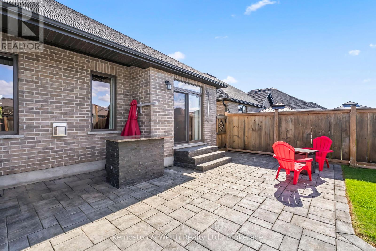 86 FORBES CRESCENT - 36