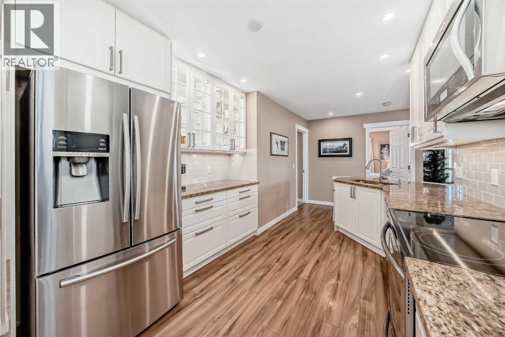 Single Family House for Sale in   Hidden Creek Place NW Hidden Valley Calgary 