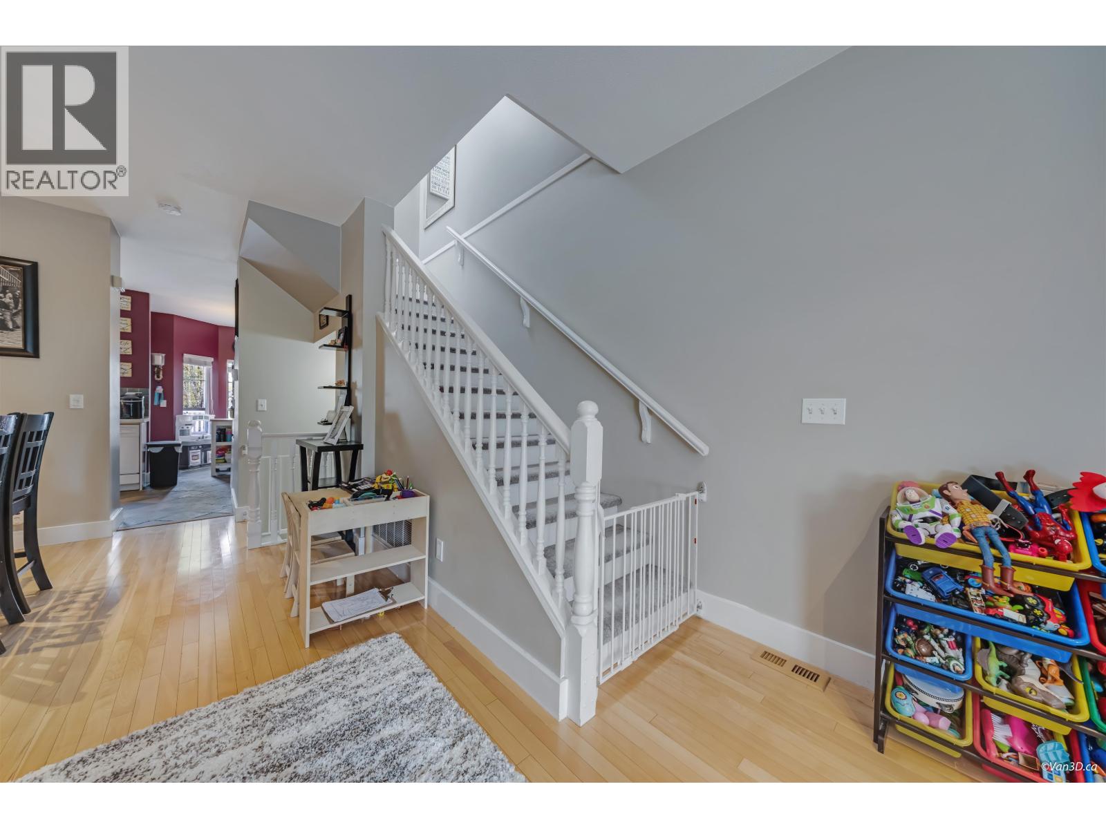 5 22000 SHARPE AVENUE, Richmond