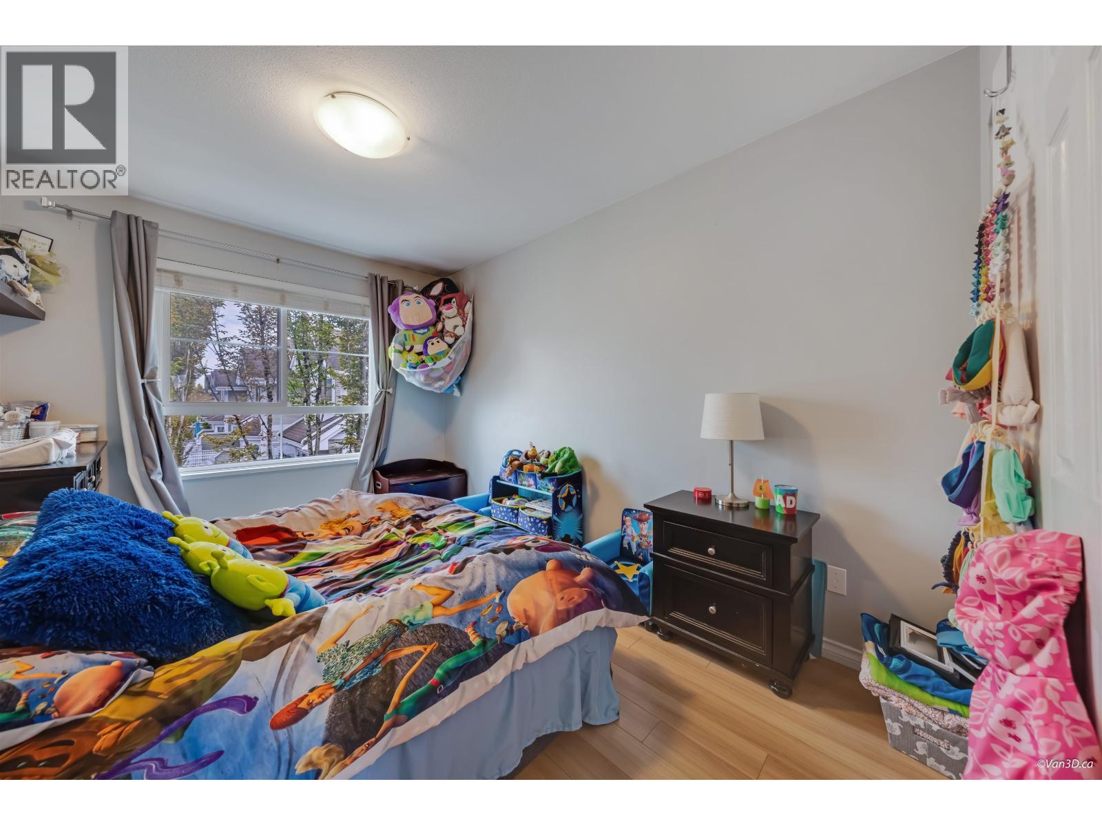 5 22000 SHARPE AVENUE, Richmond