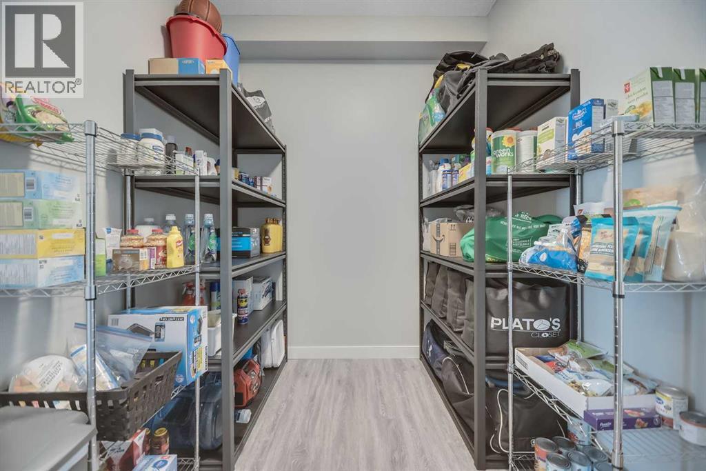 Single Family House for Sale in   Lake Fraser Drive SE Lake Bonavista Calgary 