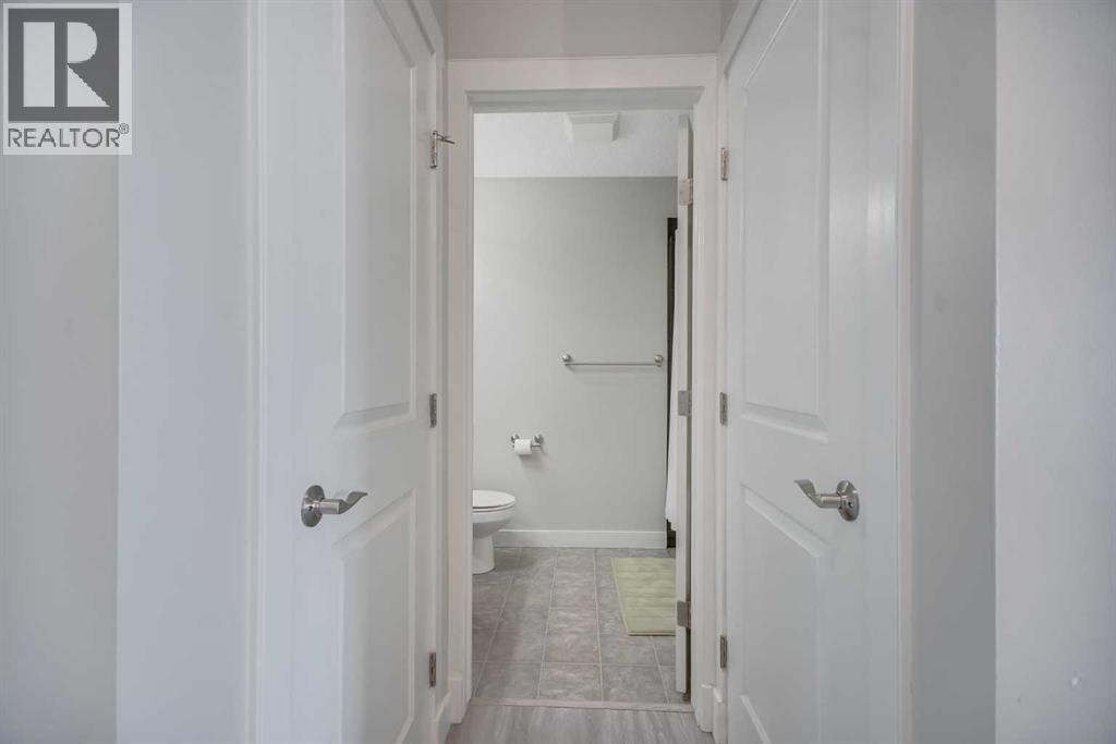 Single Family House for Sale in   Lake Fraser Drive SE Lake Bonavista Calgary 