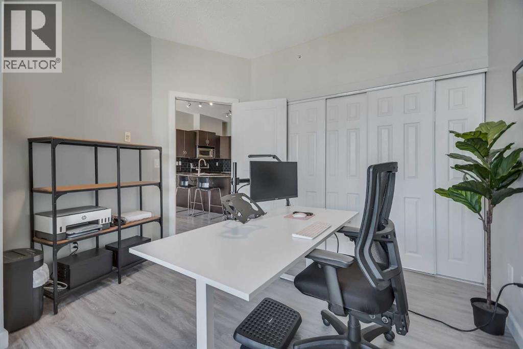 Single Family House for Sale in   Lake Fraser Drive SE Lake Bonavista Calgary 