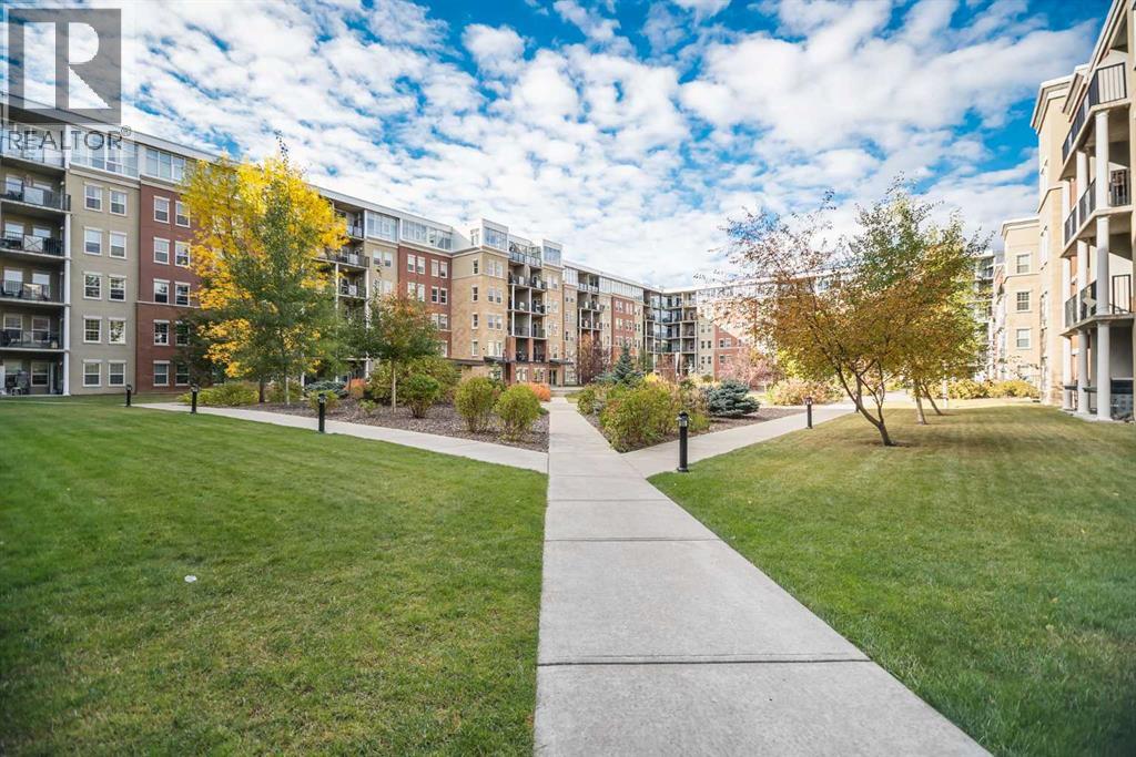 Single Family House for Sale in   Lake Fraser Drive SE Lake Bonavista Calgary 