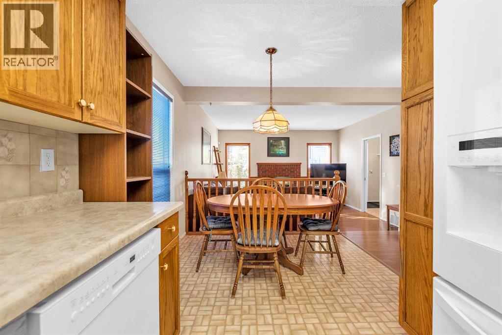 Single Family House for Sale in  Millbank Drive SW Millrise Calgary 