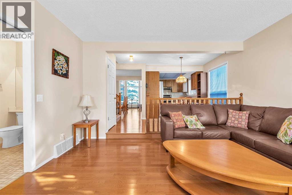Single Family House for Sale in  Millbank Drive SW Millrise Calgary 