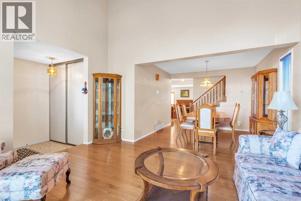 Single Family House for Sale in  Millbank Drive SW Millrise Calgary 