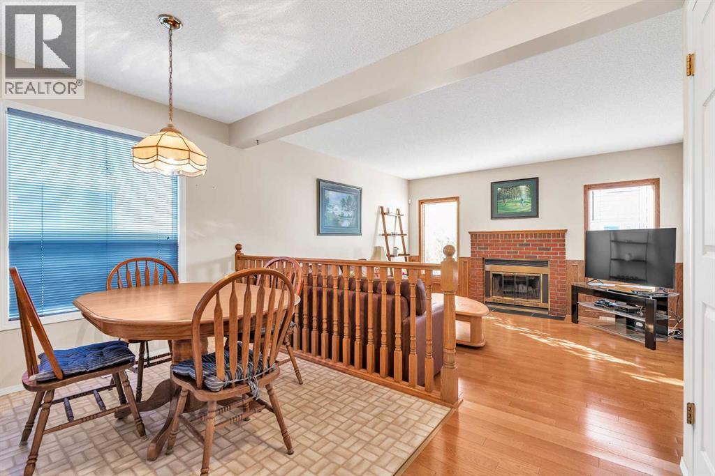 Single Family House for Sale in  Millbank Drive SW Millrise Calgary 