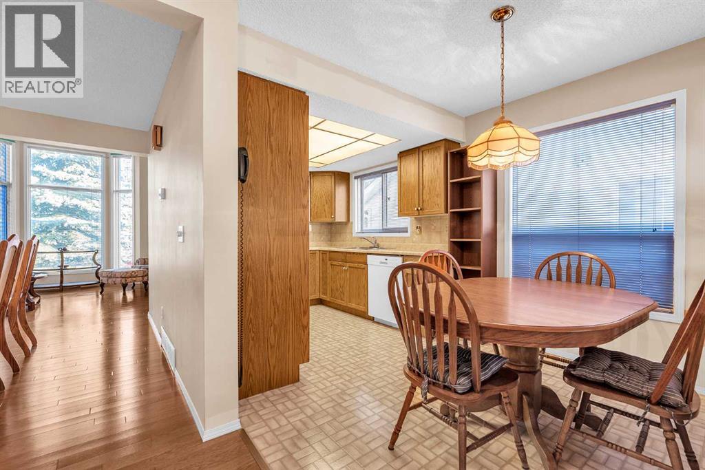 Single Family House for Sale in  Millbank Drive SW Millrise Calgary 