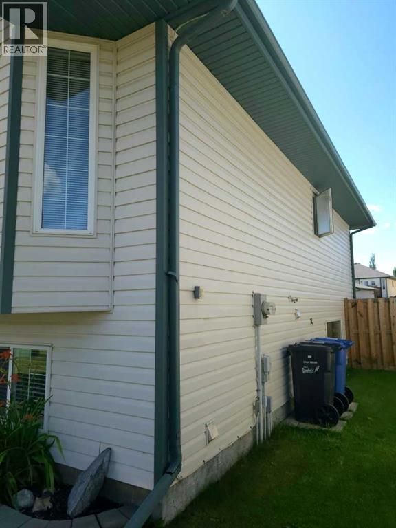 114 Robinson Avenue, Penhold