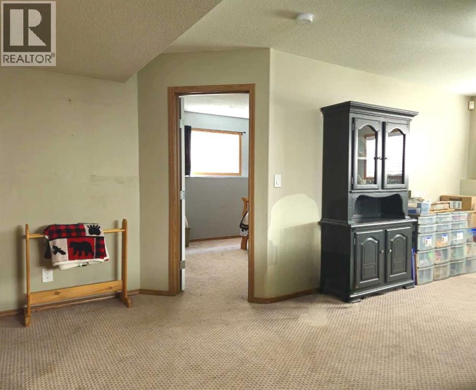 114 Robinson Avenue, Penhold