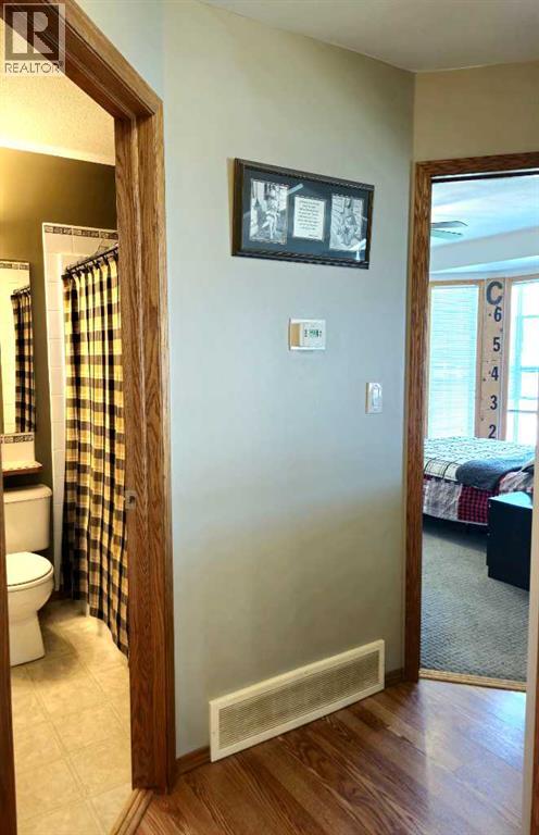 114 Robinson Avenue, Penhold