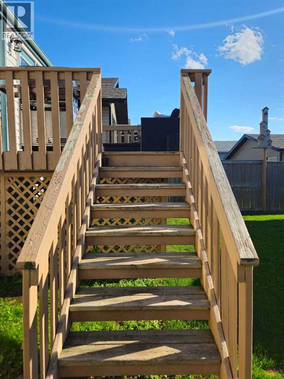 114 Robinson Avenue, Penhold