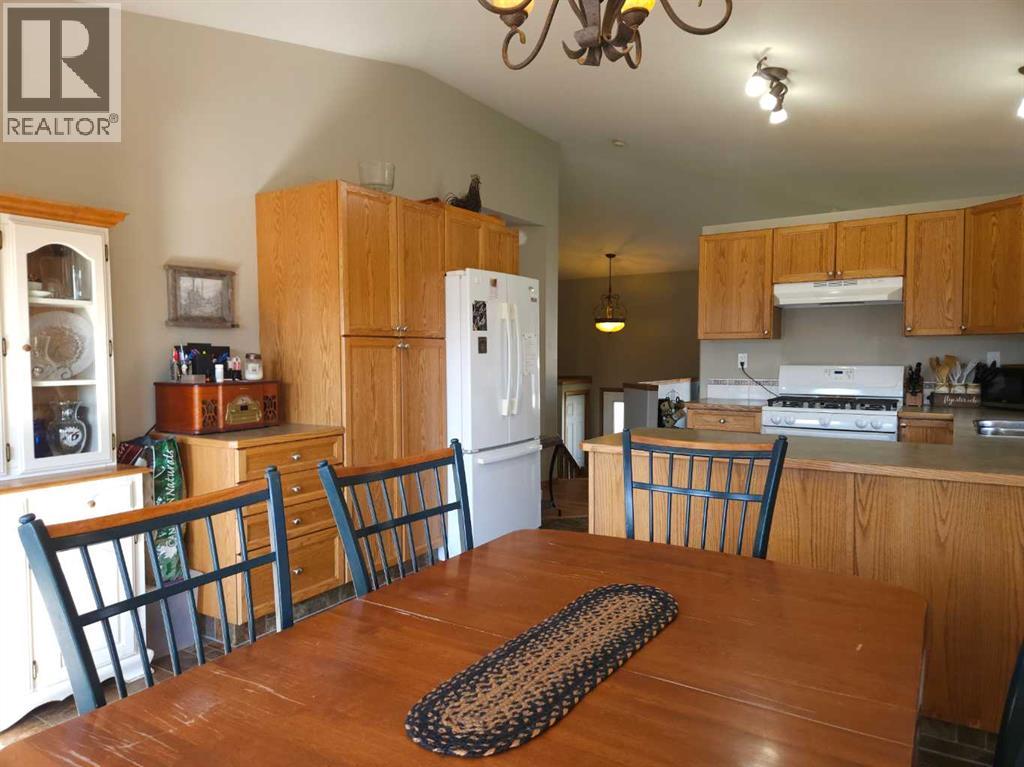 114 Robinson Avenue, Penhold