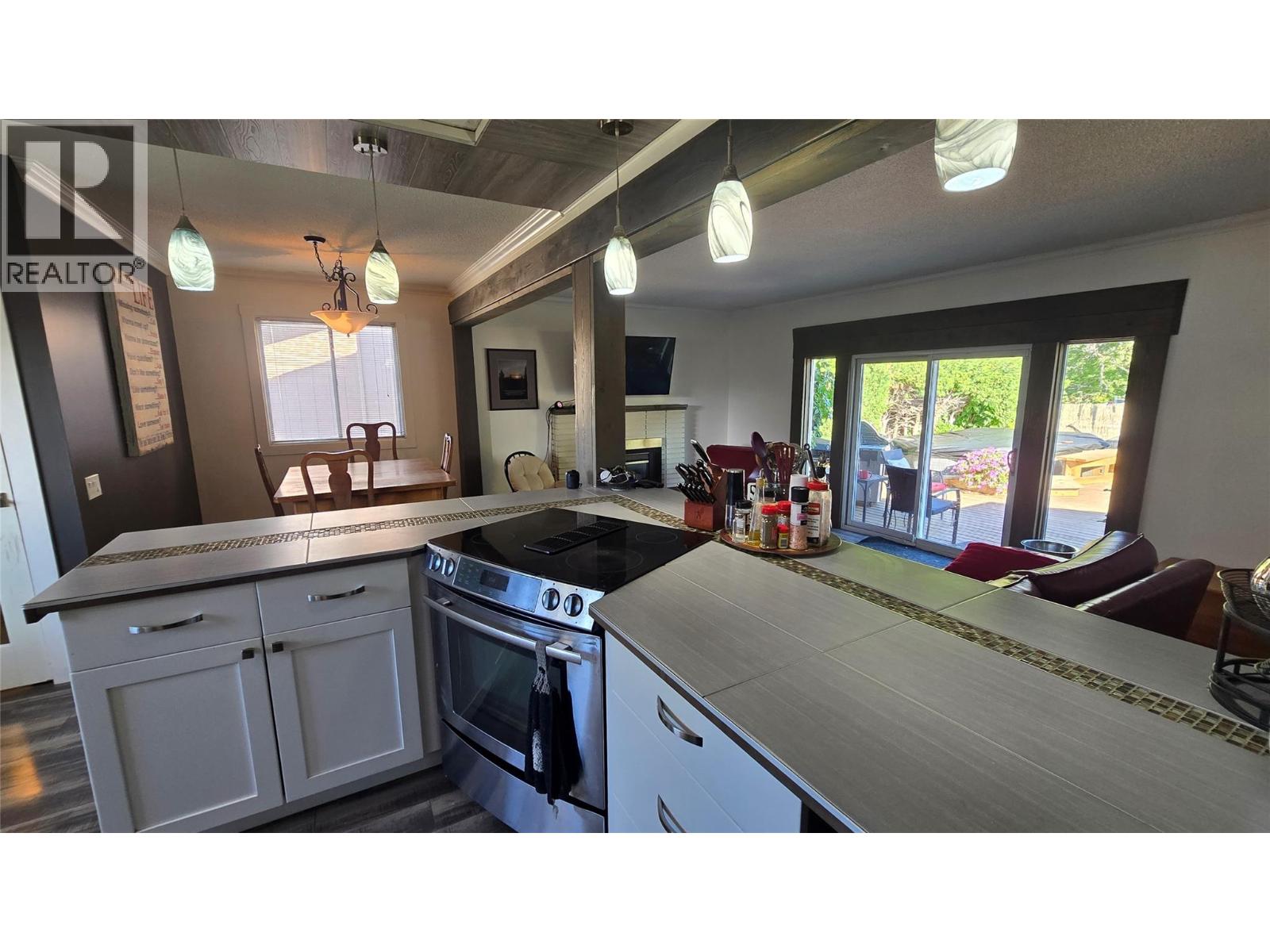 1151 SCHUBERT Drive, Kamloops