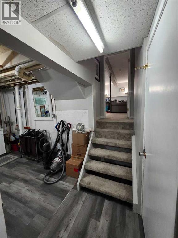 Single Family House 4 Level for Sale in  Addison Place SE Acadia Calgary 