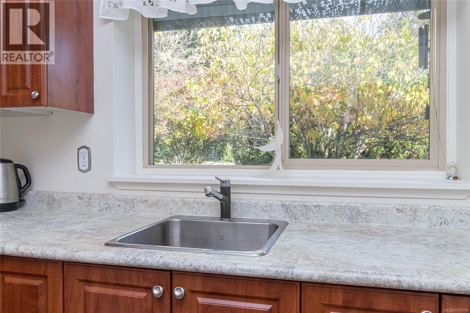 13 4140 Interurban Road, Saanich