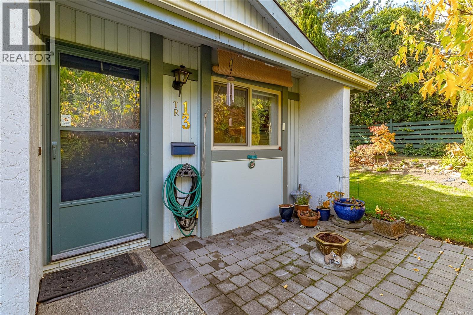 13 4140 Interurban Road, Saanich
