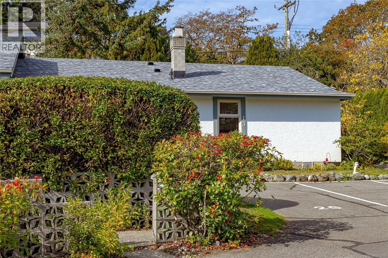 13 4140 Interurban Road, Saanich