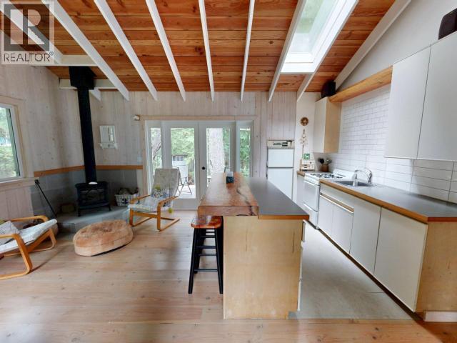 1847 VANCOUVER BLVD, Savary Island