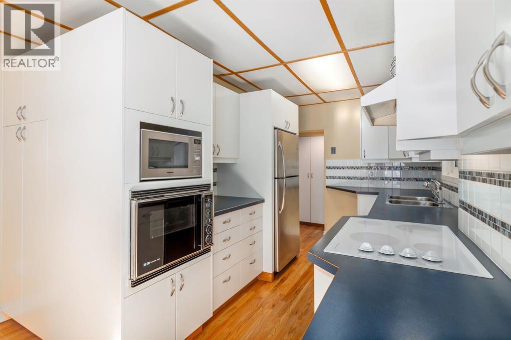 Single Family House for Sale in   Avenue NW Sunnyside Calgary 