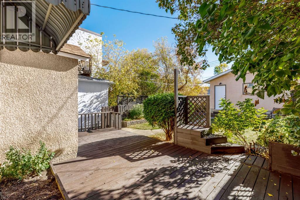 Single Family House for Sale in   Avenue NW Sunnyside Calgary 
